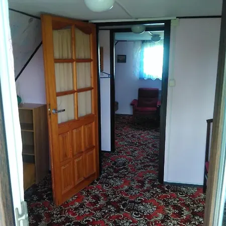 Domek Letni W Ostrowie, Nad Morzem 別荘